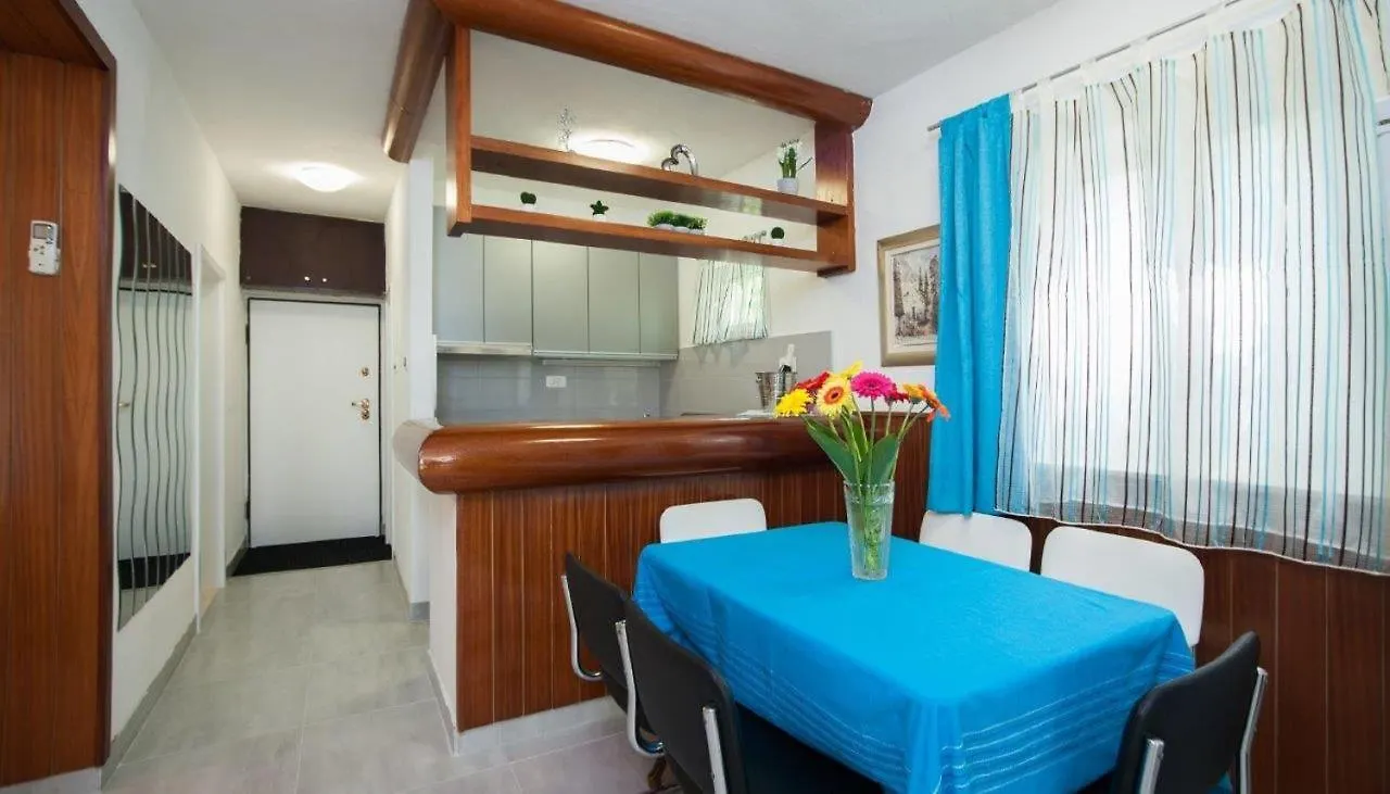 Holiday Home Ingrid Trogir