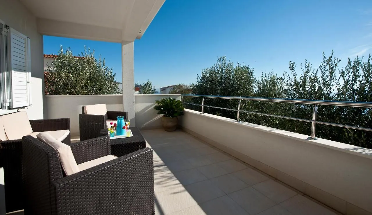 Holiday Home Ingrid Trogir