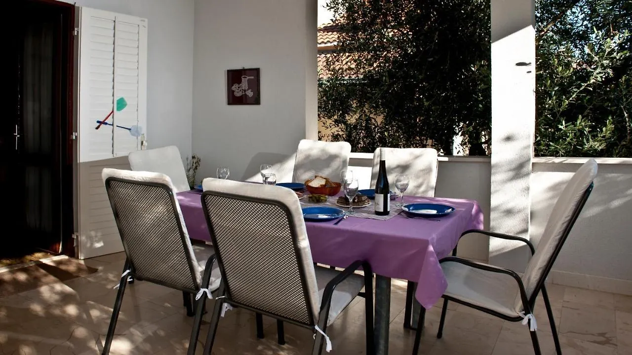 Holiday Home Ingrid Trogir